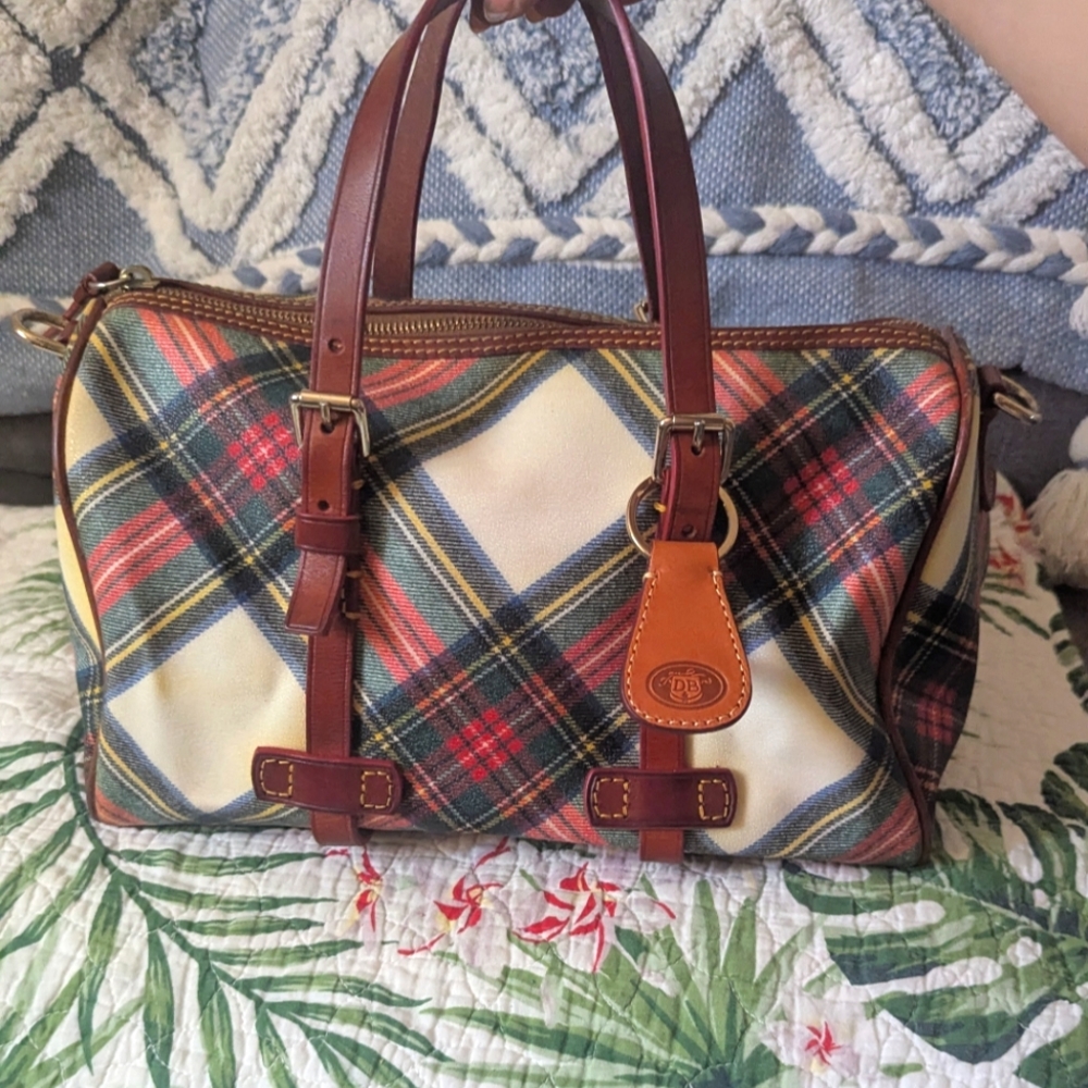 DOONEY AND BURKE VINTAGE Plaid Leather Trim Duffel Bag